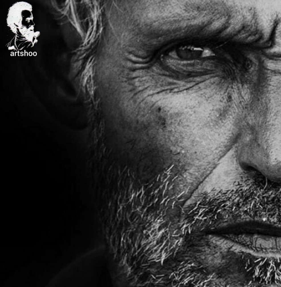 مدل پرتره سیاه قلم